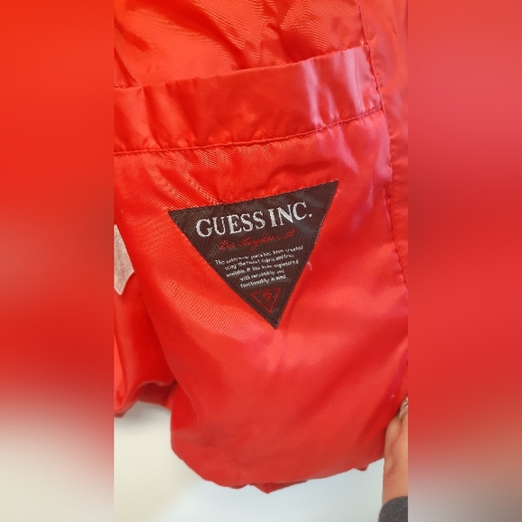 Bright red Guess puffer jacket - size large - Picture 7 of 7